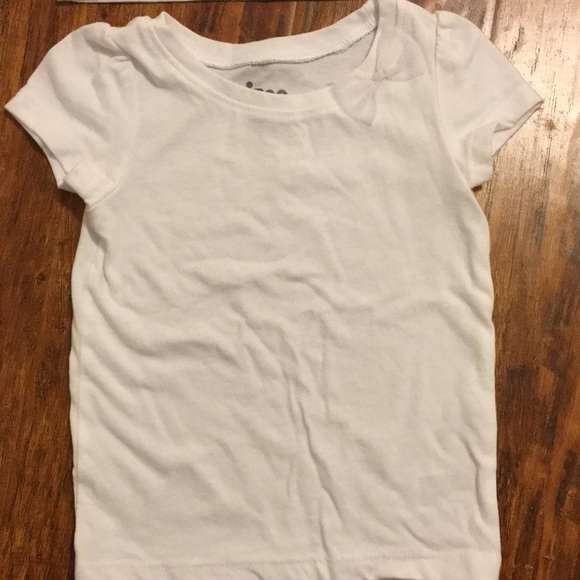 White basic T-shirt toddler 2T - Picture 2 of 5